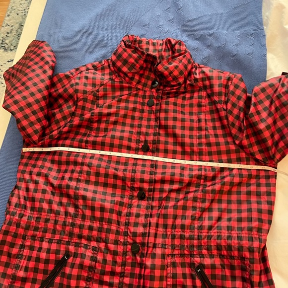 Red and black checked rain jacket - Picture 11 of 12